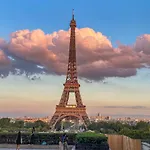 Superb 4 Bdrms 185M2 Apt Trocadero