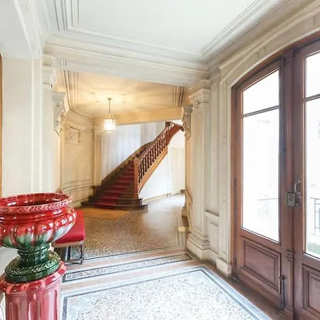 Superb 4 Bdrms 185m2 Trocadero Apartment