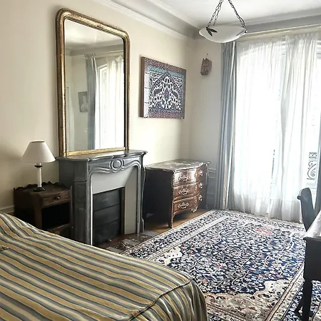 Superb 4 Bdrms 185m2 Trocadero Apartment
