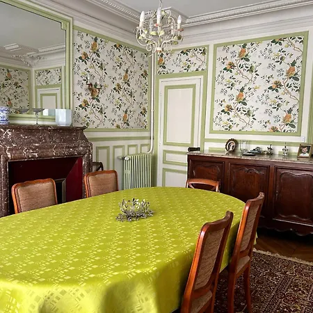 Superb 4 Bdrms 185m2 Trocadero Apartment