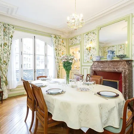 Superb 4 Bdrms 185m2 Trocadero Apartment Paris