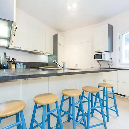 Superb 4 Bdrms 185m2 Trocadero Apartment Paris